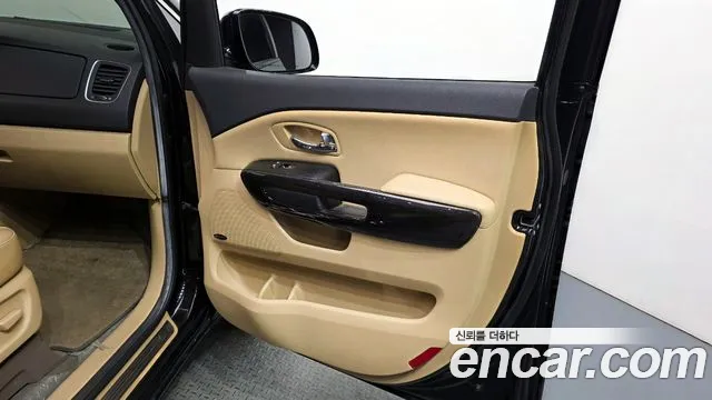 Kia Canival 2016 — фото 15