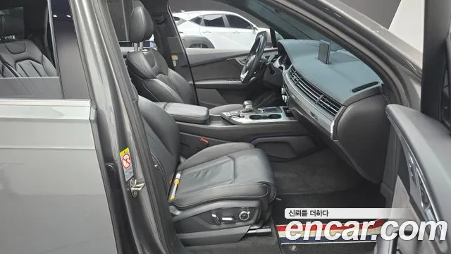 Audi Q7 2016 — фото 11