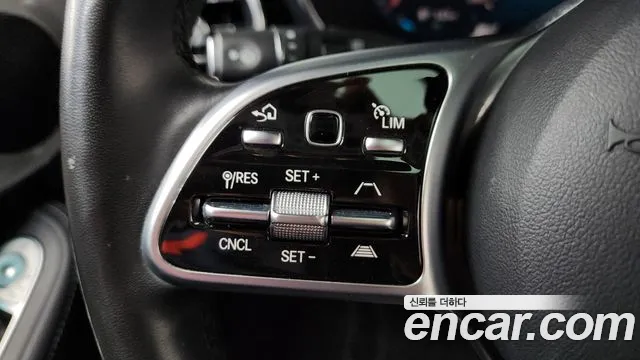 Mercedes-Benz GLC-Class 2022 — фото 16