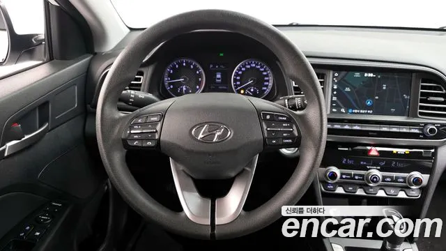 Hyundai AVANTE 2019 — фото 19