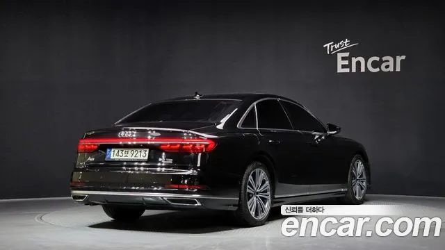 Audi A8 2021 — фото 2