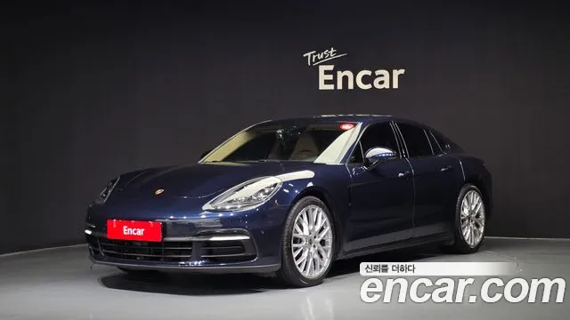 Porsche Panamera 2018 — фото 1