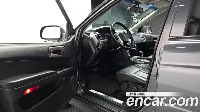 KG_Mobility_Ssangyong KORANDO 2017 — фото 10