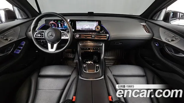 Mercedes-Benz EQC 2021 — фото 10
