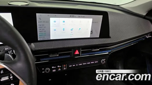 Kia EV6 2023 — фото 20