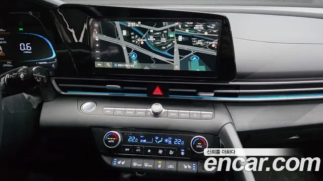 Hyundai AVANTE 2024 — фото 19