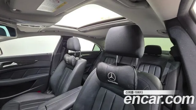 Mercedes-Benz CLS-Class 2017 — фото 11