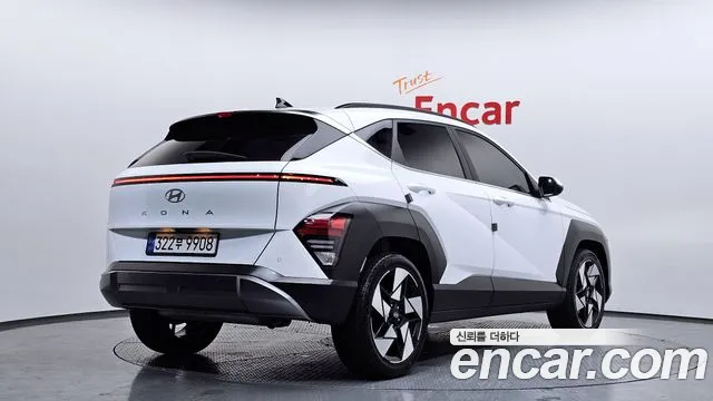Hyundai Kona 2023 — фото 2
