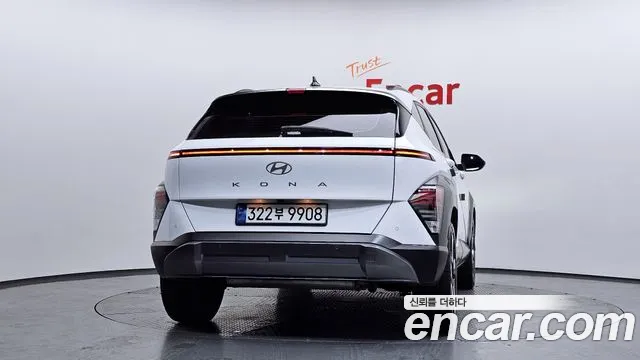 Hyundai Kona 2023 — фото 4