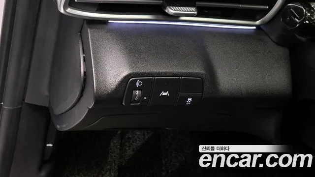 Hyundai AVANTE 2021 — фото 19