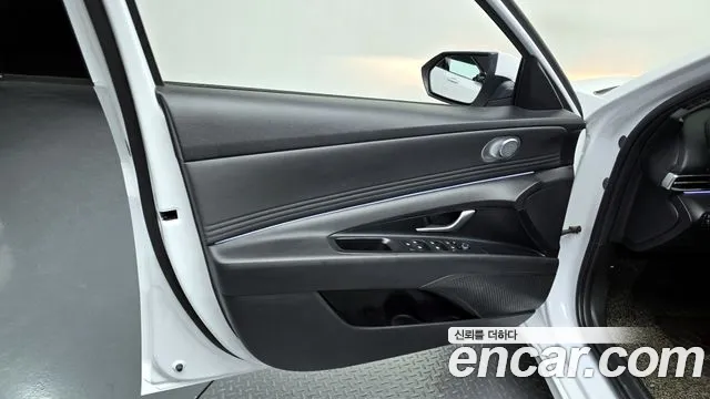 Hyundai AVANTE 2021 — фото 14
