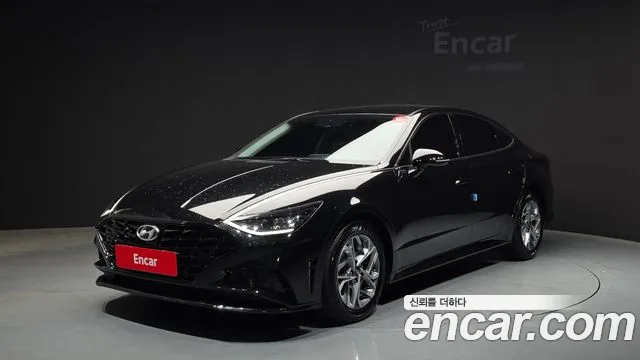 Hyundai Sonata 2022 — фото 1