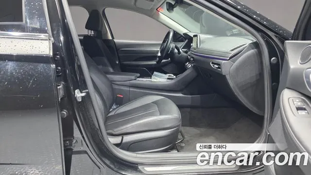 Hyundai Sonata 2022 — фото 11