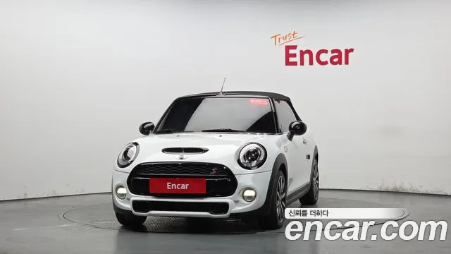 Mini Cooper Convertible 2018 — фото 2