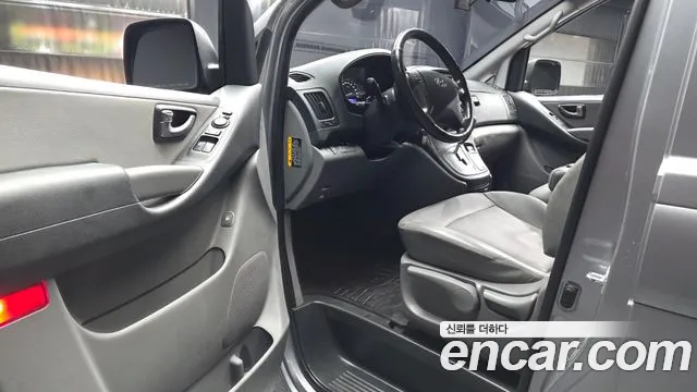 Hyundai Starex 2021 — фото 10