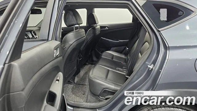 Hyundai Tucson 2017 — фото 18