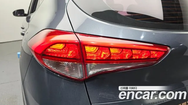 Hyundai Tucson 2017 — фото 9