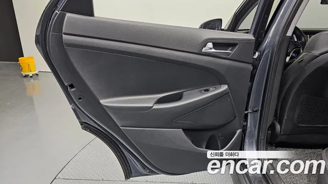 Hyundai Tucson 2017 — фото 15