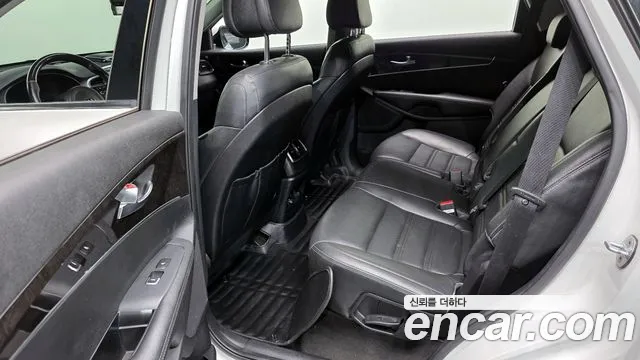 Kia Sorento 2016 — фото 12
