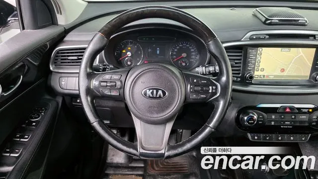 Kia Sorento 2016 — фото 13
