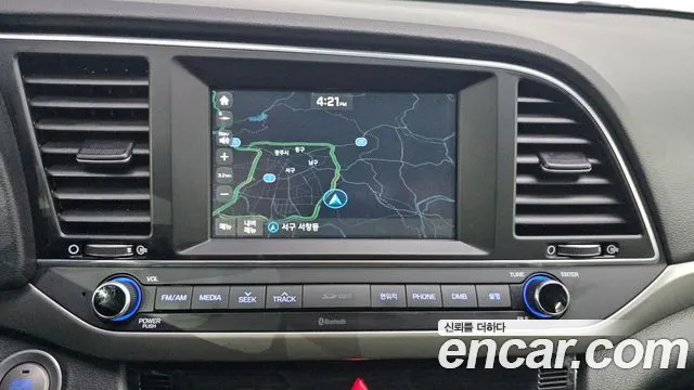 Hyundai AVANTE 2016 — фото 20