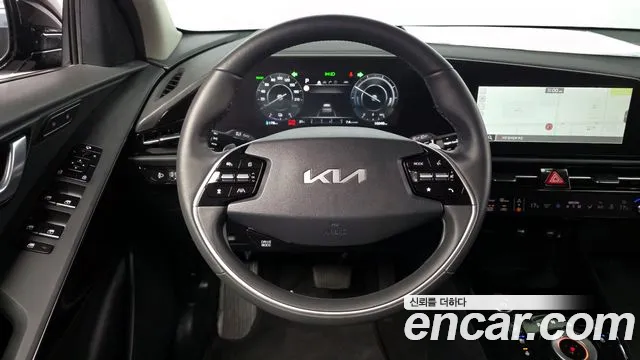 Kia Niro 2024 — фото 18