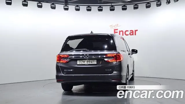 Honda Odyssey 2018 — фото 4