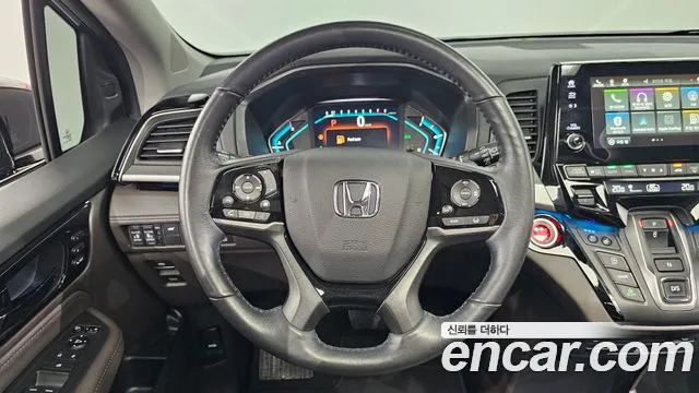 Honda Odyssey 2018 — фото 15