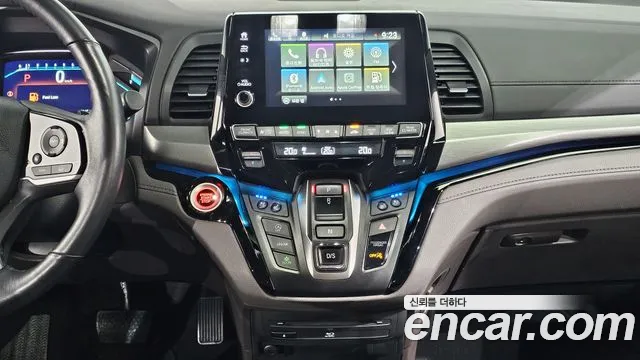 Honda Odyssey 2018 — фото 19