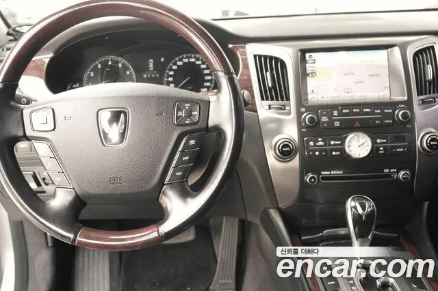 Hyundai Equus 2012 — фото 11