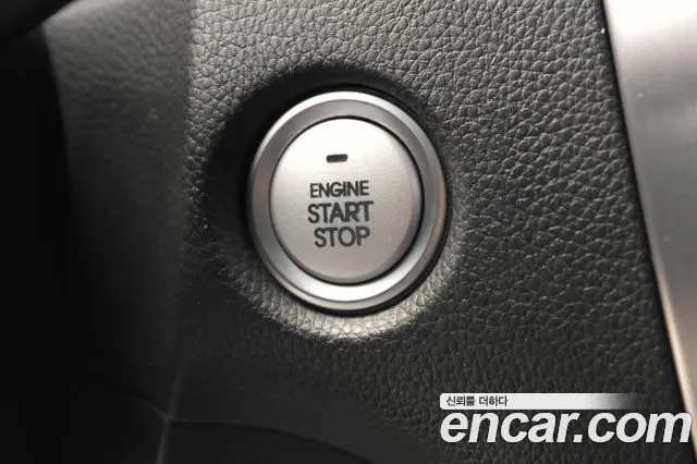 Hyundai Equus 2012 — фото 16