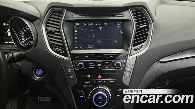 Hyundai Santafe 2018 — фото 14