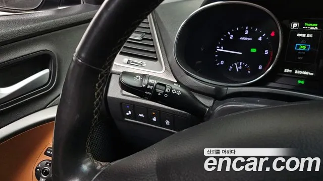 Hyundai Santafe 2018 — фото 18