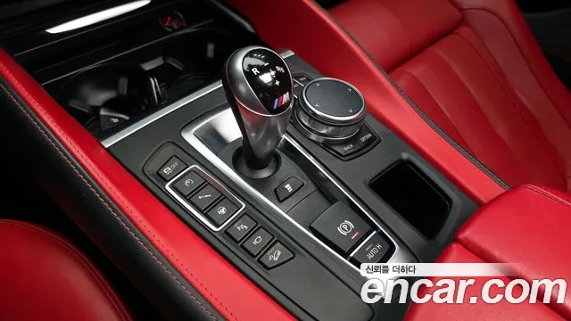 BMW X5M 2018 — фото 12