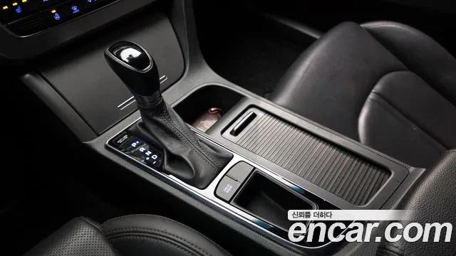 Hyundai Sonata 2015 — фото 12
