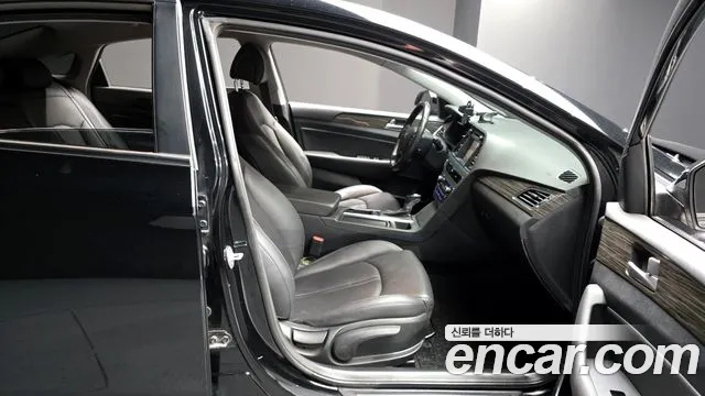 Hyundai Sonata 2015 — фото 17