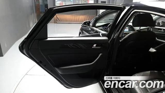 Hyundai Sonata 2015 — фото 15