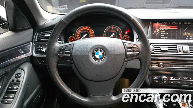 BMW 5-Series 2016 — фото 13