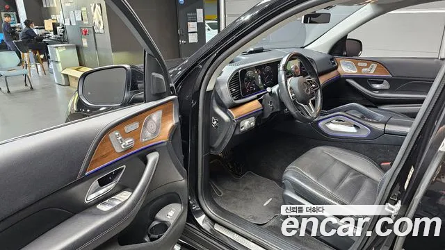 Mercedes-Benz GLE-Class 2020 — фото 10