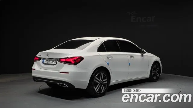 Mercedes-Benz A-Class 2023 — фото 2
