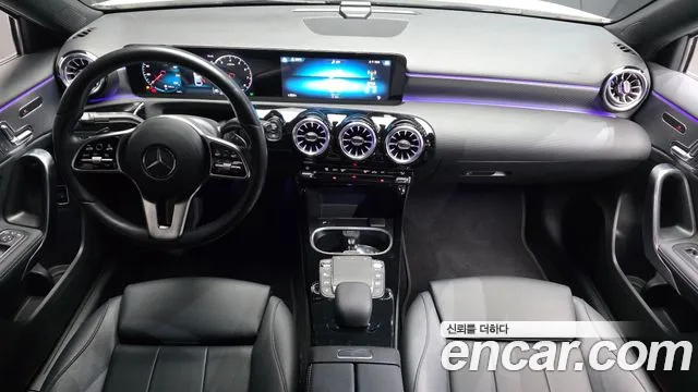 Mercedes-Benz A-Class 2023 — фото 10