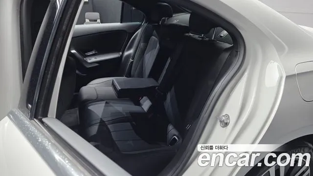 Mercedes-Benz A-Class 2023 — фото 18