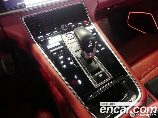 Porsche Panamera 2021 — фото 9