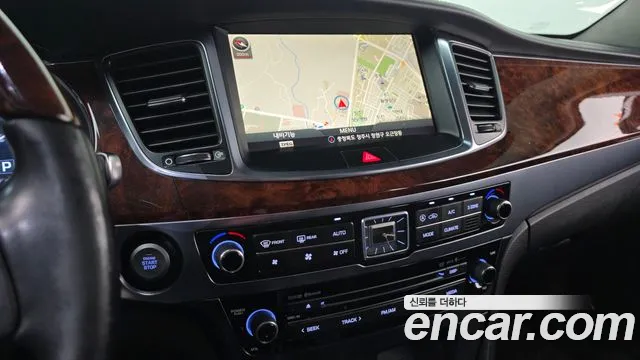 Hyundai Equus 2014 — фото 11