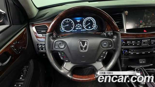 Hyundai Equus 2014 — фото 12