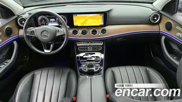 Mercedes-Benz E-Class 2017 — фото 7