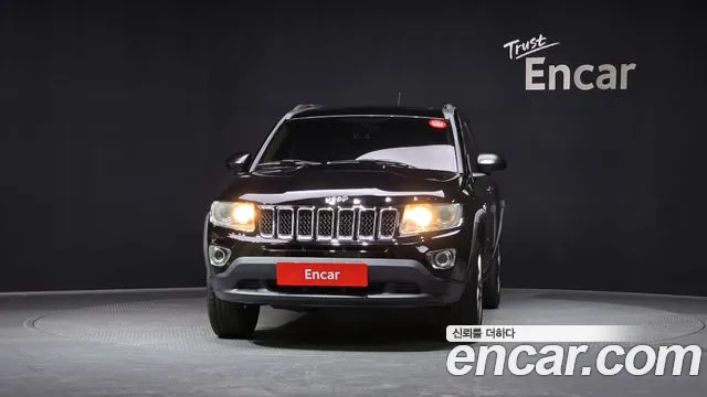 Jeep Compass 2012 — фото 3
