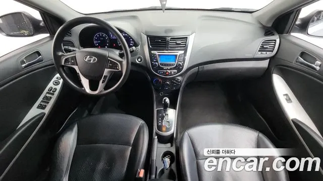 Hyundai Accent 2011 — фото 10