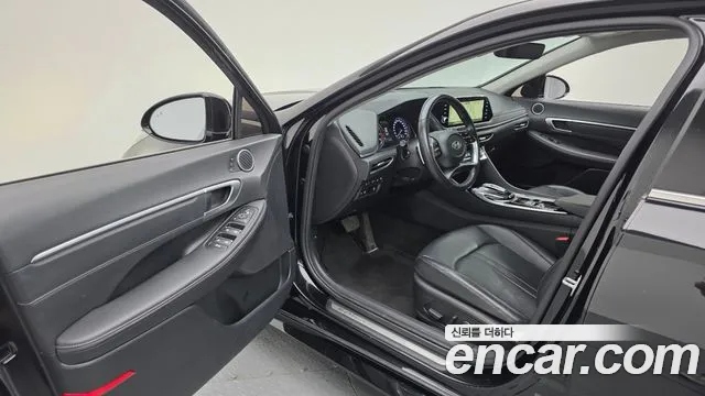 Hyundai Sonata 2022 — фото 10