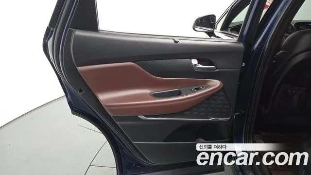 Hyundai Santafe 2019 — фото 15